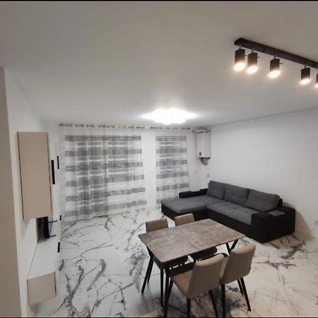 Apartament Vivo Apartman Floreşti Kültér fotó