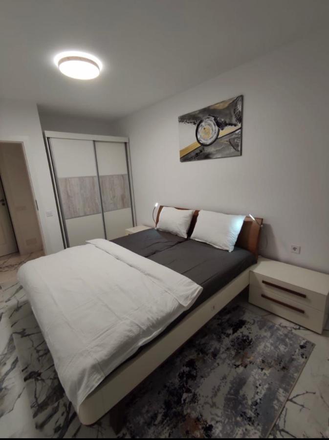Apartament Vivo Apartman Floreşti Kültér fotó